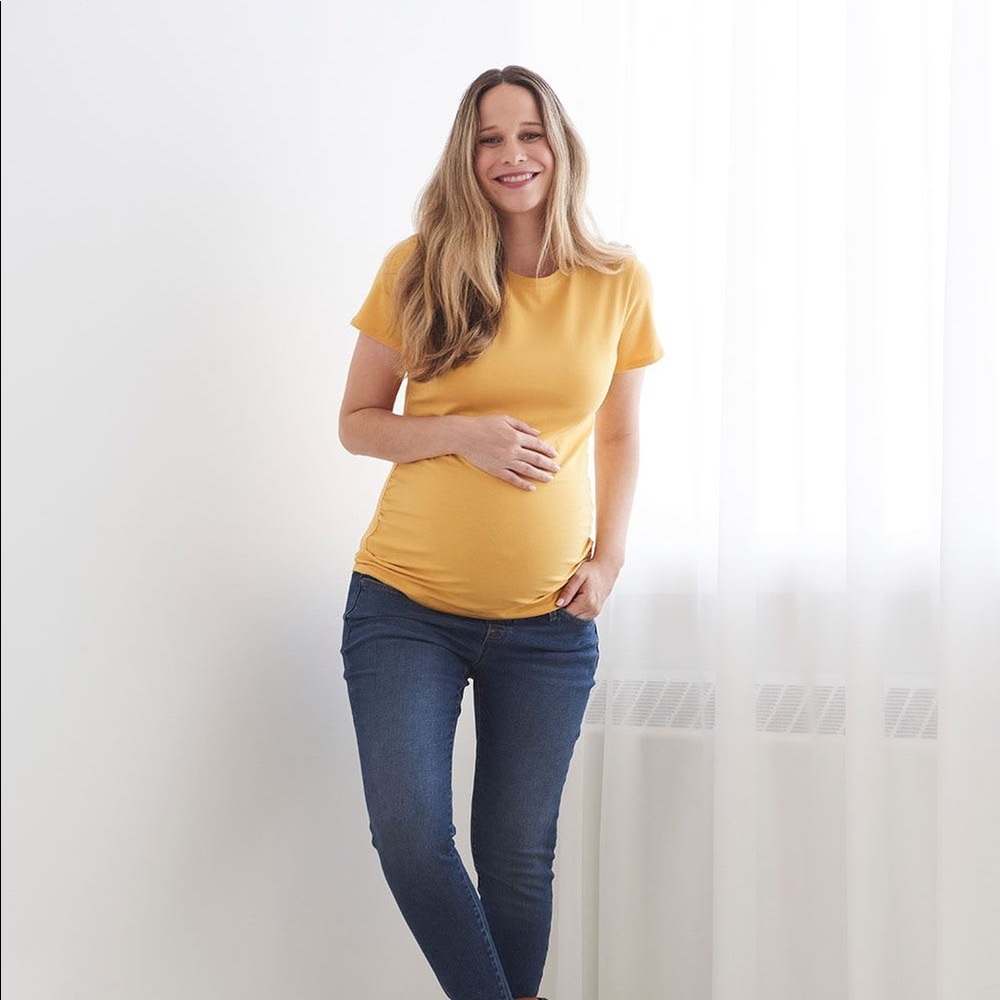 NWT Thyme maternity tshirt